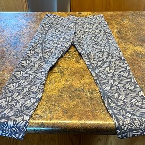 Zyia Active Navy Hay Stack Pocket Light N Tight Size 8-10 like new